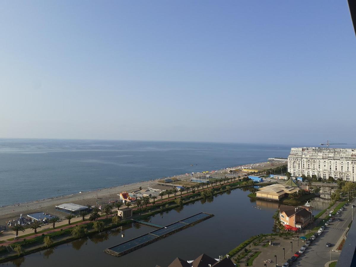 Only Front Sea View, No Side View, Wonderful Panorama, High Floor, Location Guarantee Lejlighedshotel Batumi Eksteriør billede