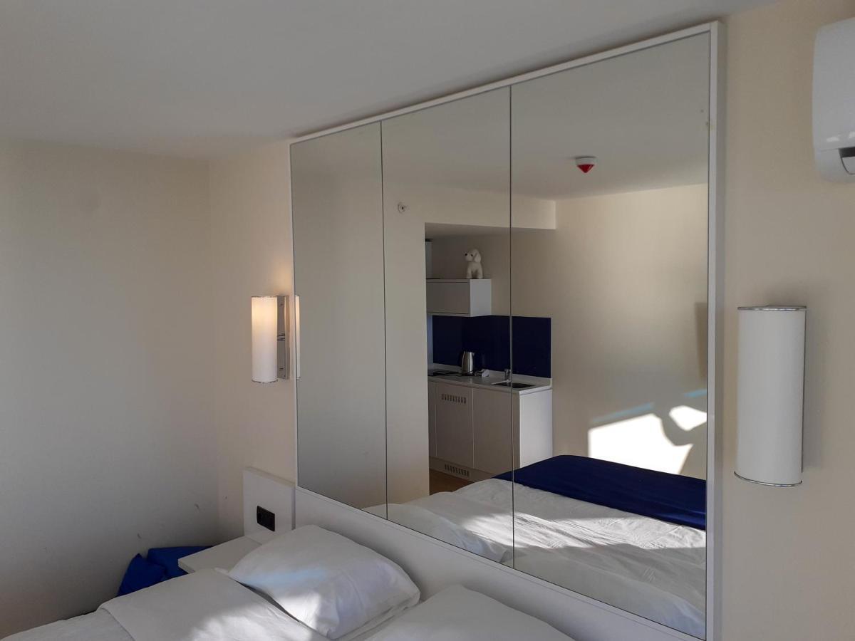 Only Front Sea View, No Side View, Wonderful Panorama, High Floor, Location Guarantee Lejlighedshotel Batumi Eksteriør billede