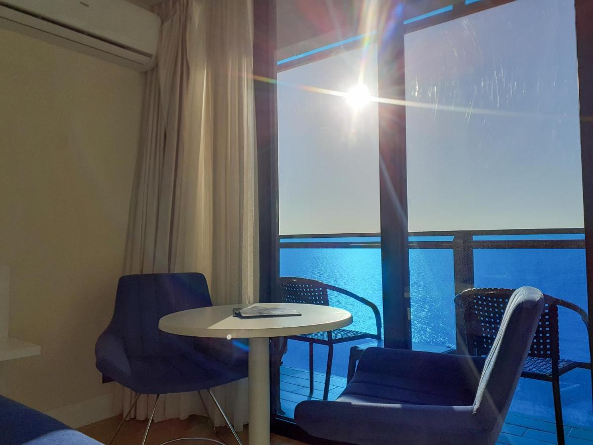 Only Front Sea View, No Side View, Wonderful Panorama, High Floor, Location Guarantee Lejlighedshotel Batumi Eksteriør billede