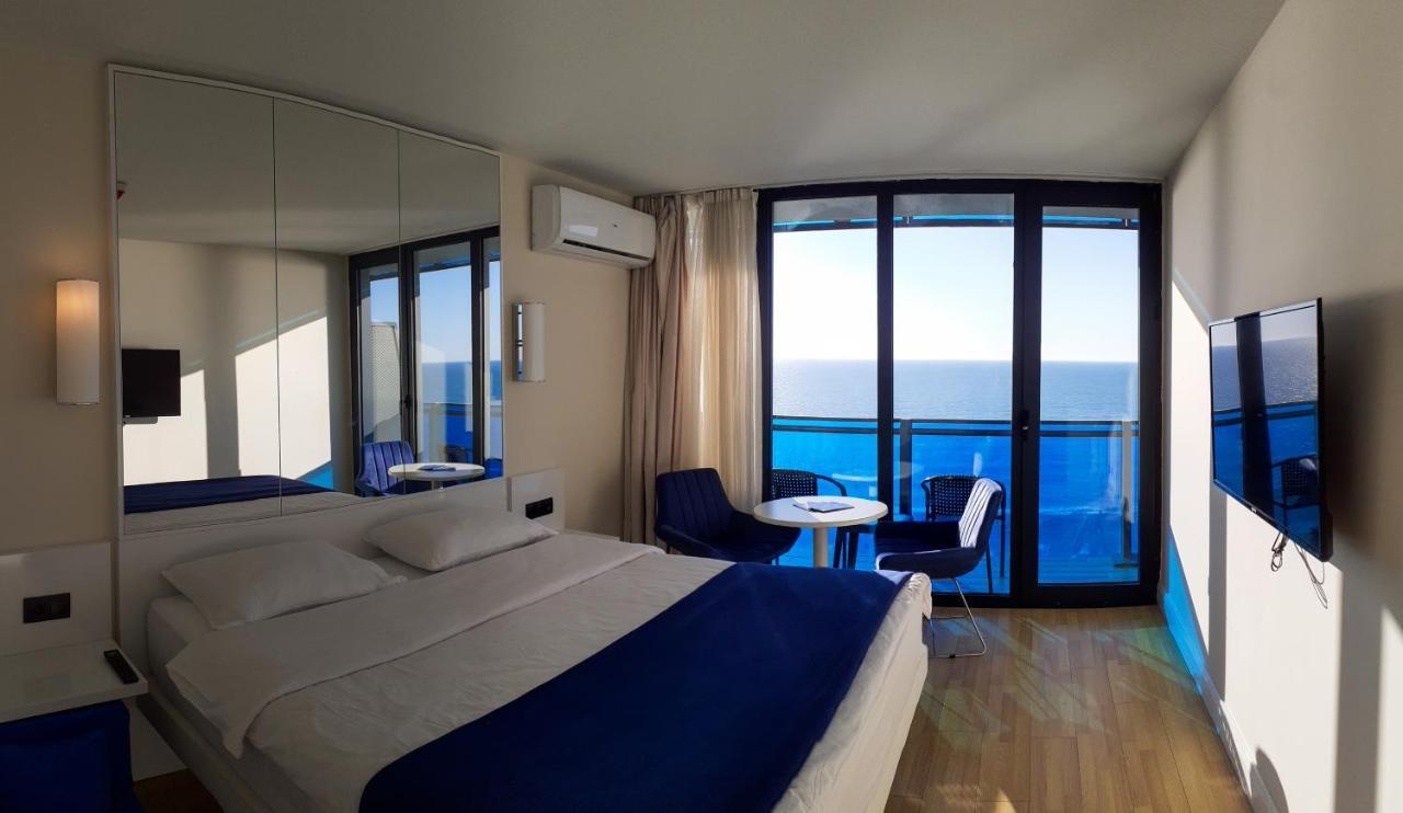 Only Front Sea View, No Side View, Wonderful Panorama, High Floor, Location Guarantee Lejlighedshotel Batumi Eksteriør billede